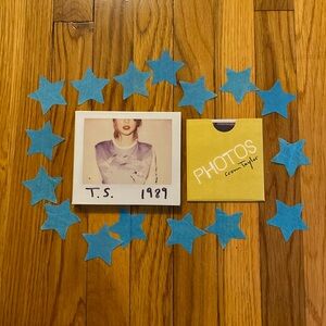 Taylor Swift 1989 CD with Polaroids 40-52